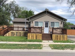 614 S 2nd St, Glenrock, WY 82637