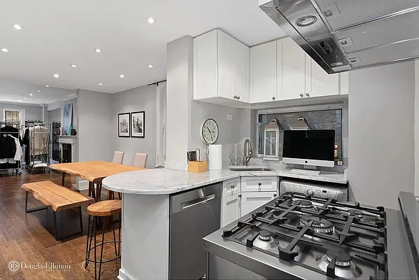 Rented by Douglas Elliman | media 13