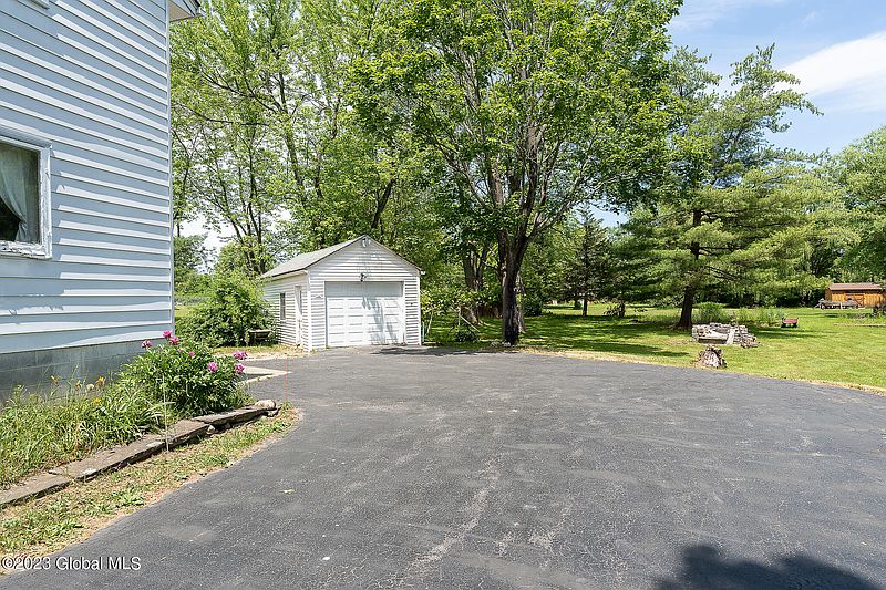 4th image of 173 Fonda Road