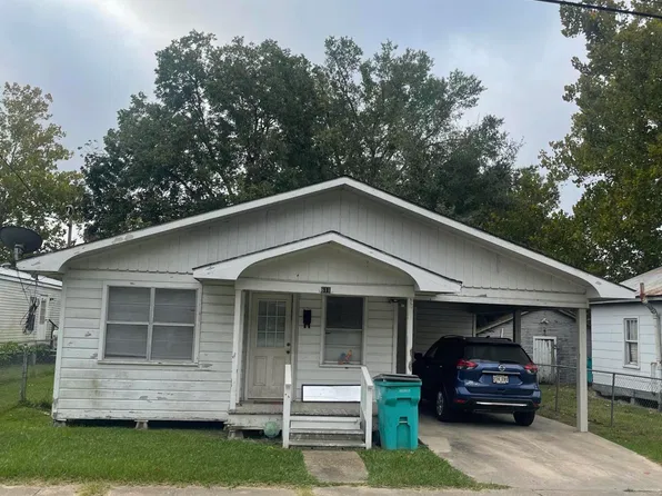 611 E Vine Ave, Eunice, LA 70535
