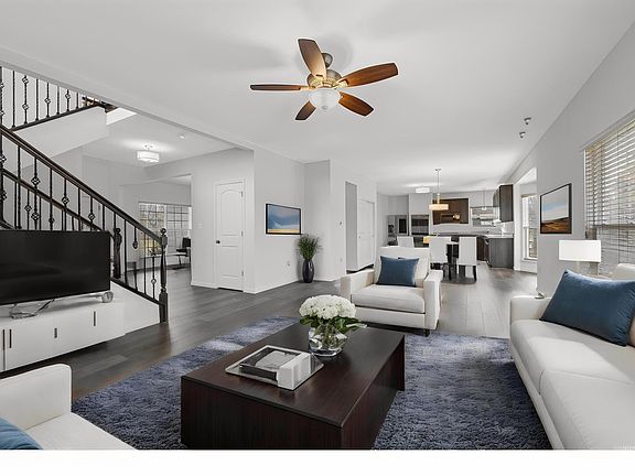 5th image of 271 Churchill Ln