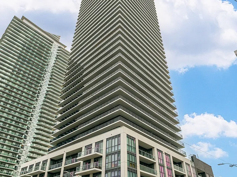 70 Annie Craig Dr #1908 — Photo 2