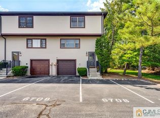 6708 Victoria Ct, Edison, NJ 08817