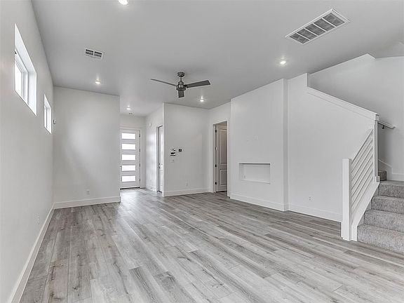 5th image of 2544 NW 130th St