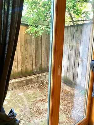 Rented by EXR | media 22