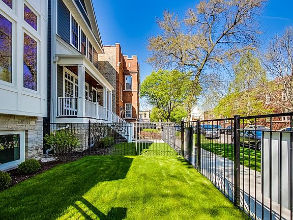4th image of 2029 W School St