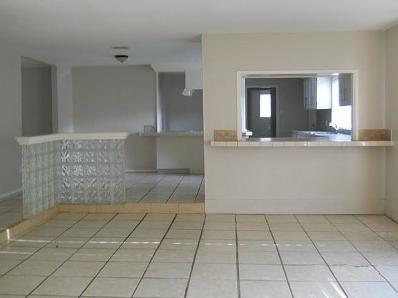 4th image of 7631 White Fir Dr