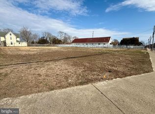 82 E Bay Ave, Manahawkin, NJ 08050