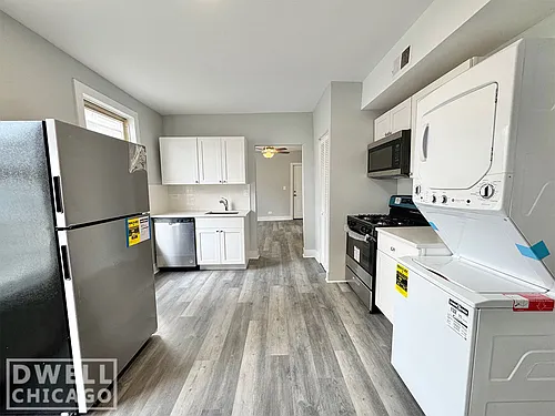 1538 W Walton St #1R Photo 1