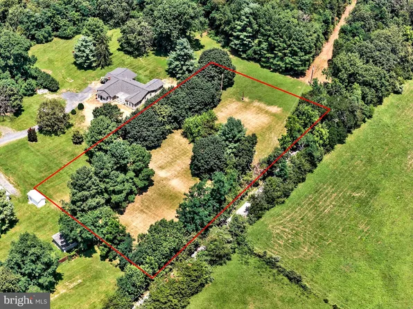 151 Sherando Ln, Stephens City, VA 22655