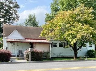 1424 Everett Ave, Maryville, TN 37804