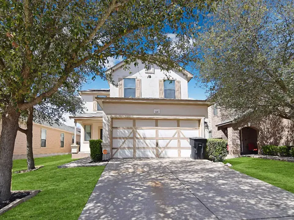 1119 Lonesome Oak Dr