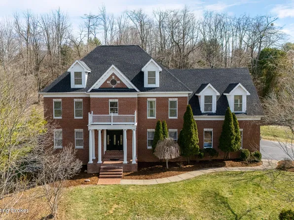 8620 Westover Dr, Prospect, KY 40059