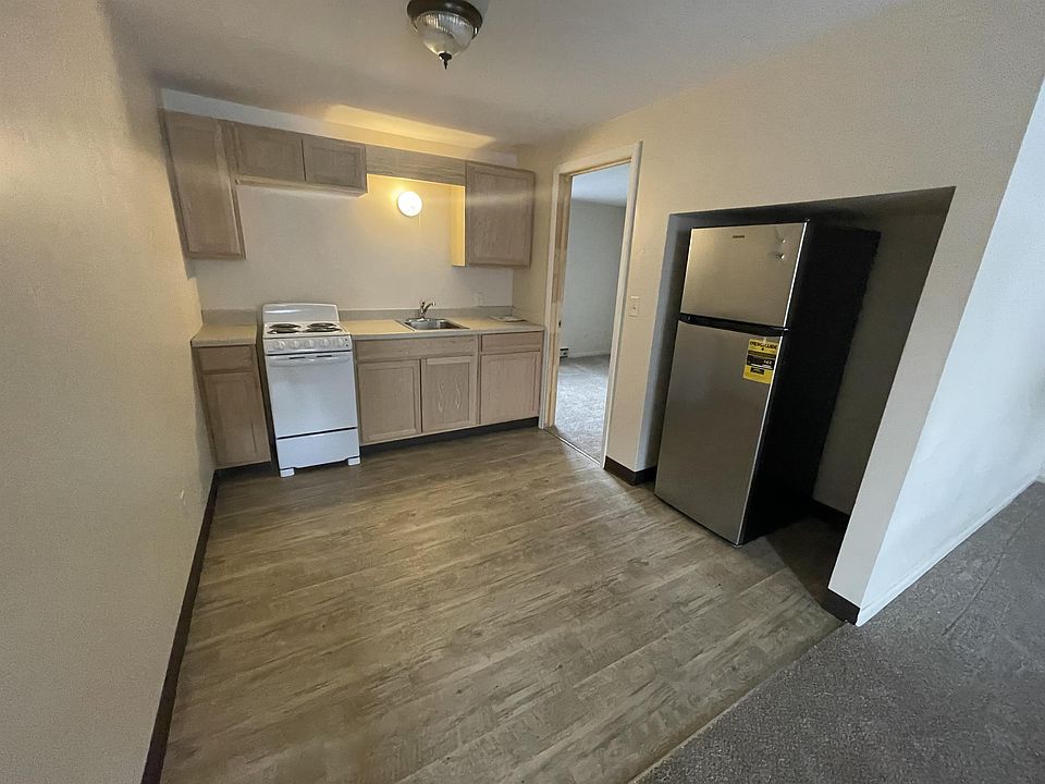 1st image of 808 Orchard St #9