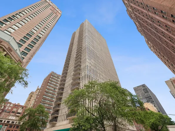 200 E Delaware Pl APT 4F, Chicago, IL 60611