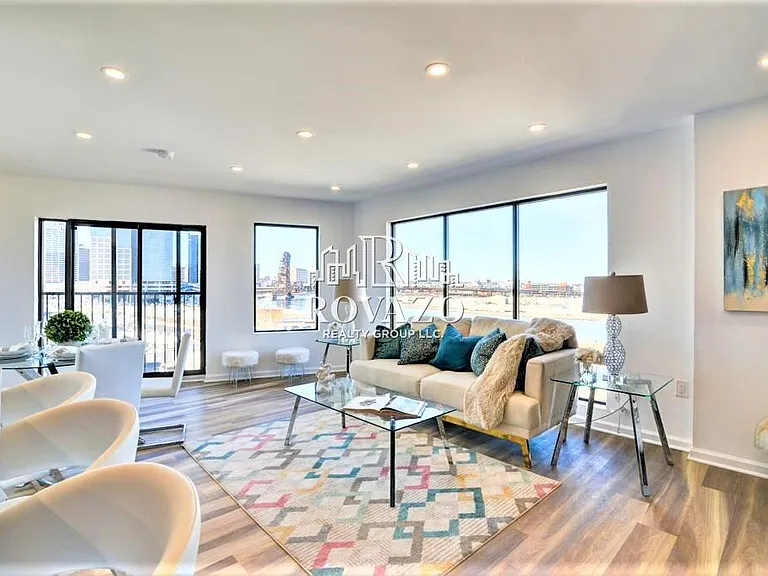 503 Market St #F5 — Photo 4