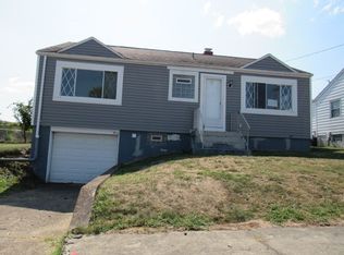 6 Spaulding St, Uniontown, PA 15401