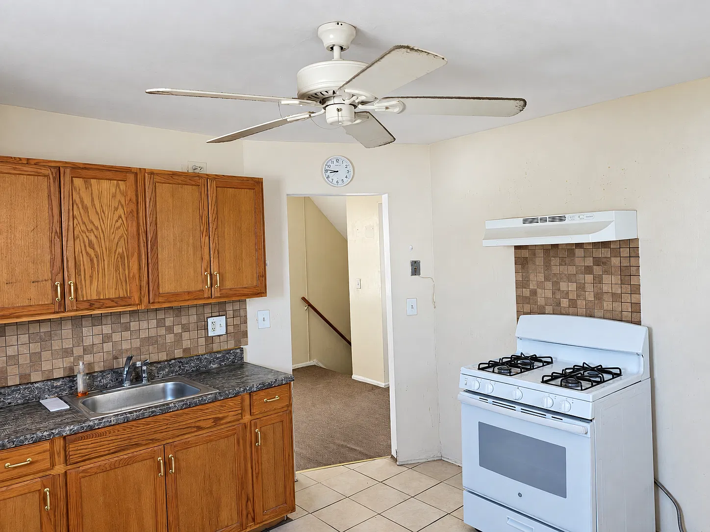 645 East Saint Georges Avenue - 2 — Photo 2