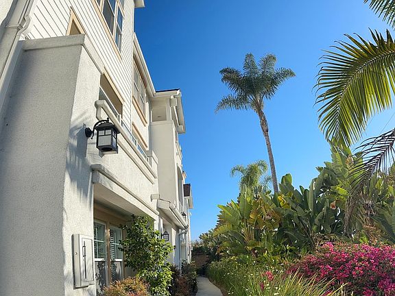 2nd image of 795 Harbor Cliff Way Unit 202