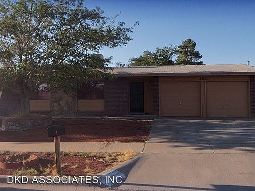 1st image of 2621 Aquatic Ln