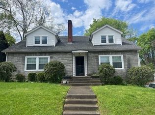 725 E 10th Ave, Bowling Green, KY 42101