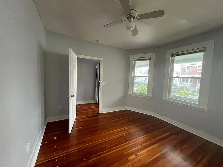 415 Willow St — Photo 11