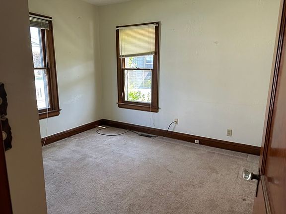 5th image of 1208 37th St