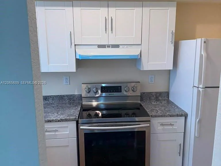 8453 NW 5th Ave #8453 — Photo 8