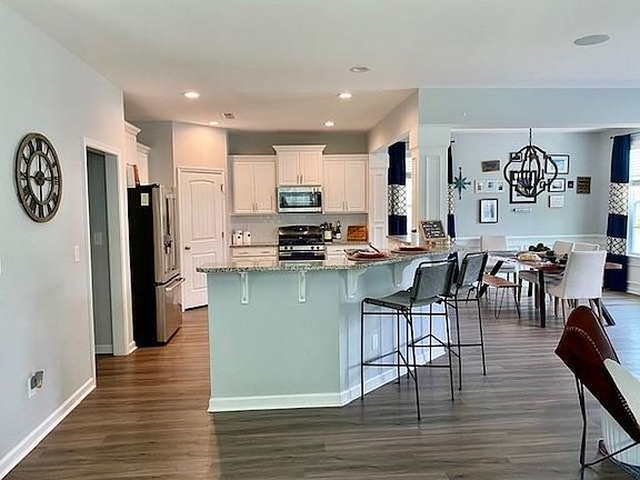 5th image of 111 Adaire Way