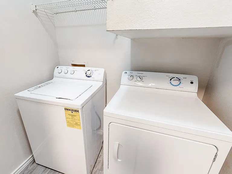 Sereno Park Apartments — Photo 92