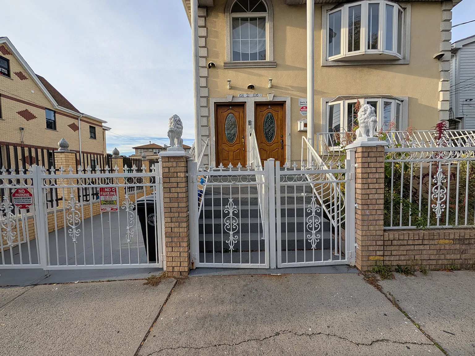 4 bed, $3,900 — Photo 2