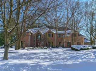 8589 Countryview Dr, Broadview Heights, OH