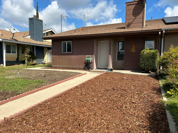 1681 E Millard Way, Dinuba, CA 93618