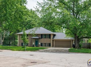 6431 SW 28th Ct, Topeka, KS 66614