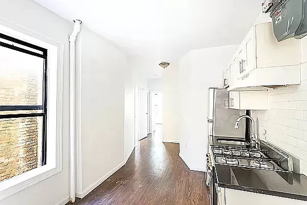 Rented by REAL New York | media 20