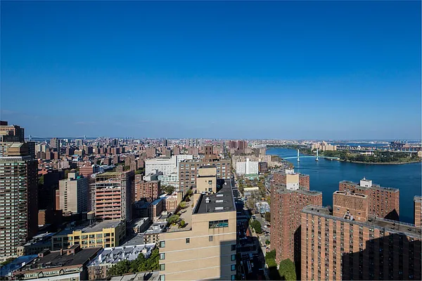 Sold by Douglas Elliman | media 6