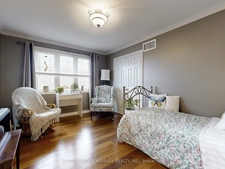 32 Stephanie Ln #UPPER — Photo 32