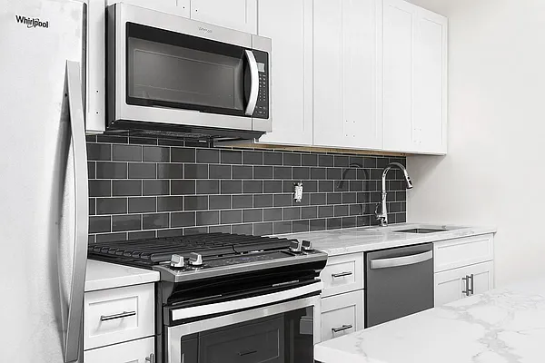 Rented by William Raveis Real Estate | media 10