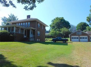 12 Overlook Ln, Bessemer, PA 16112