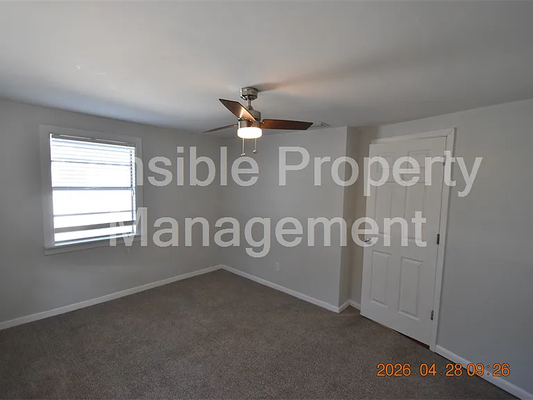 3223 W Wyoming Ave — Photo 35
