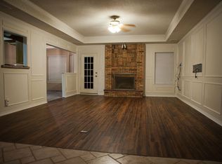 1008 Woodbriar Dr, Grapevine, TX 76051