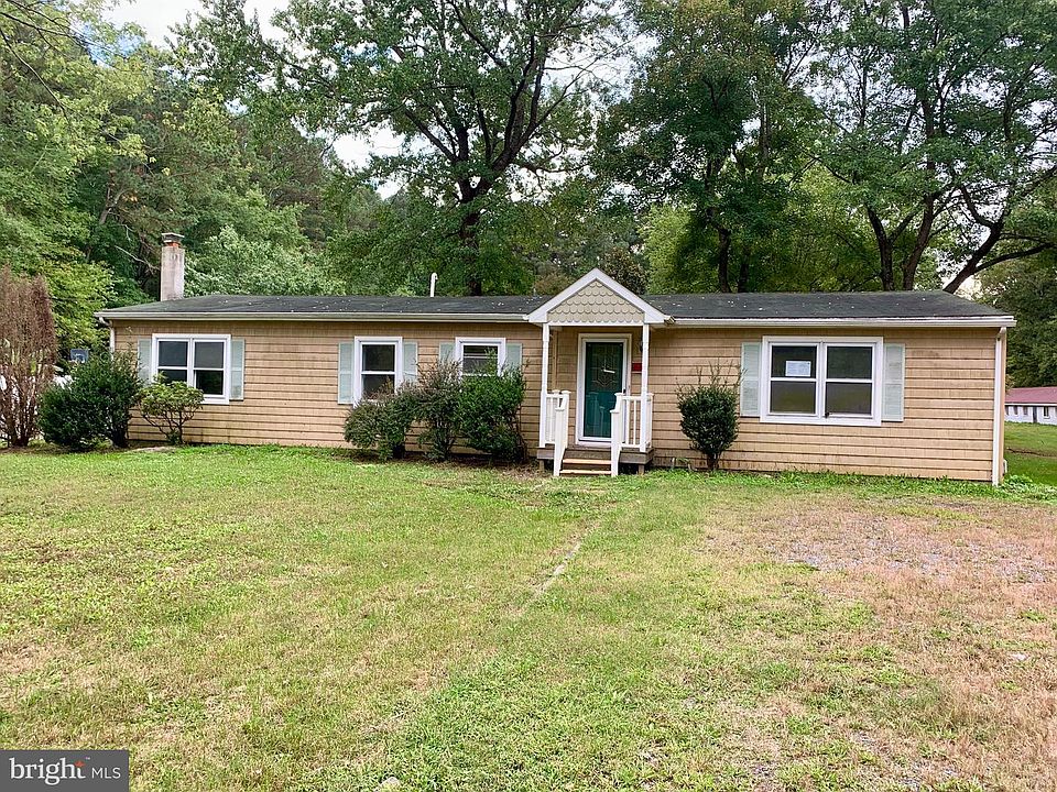 1st image of 31105 Stevens Ln