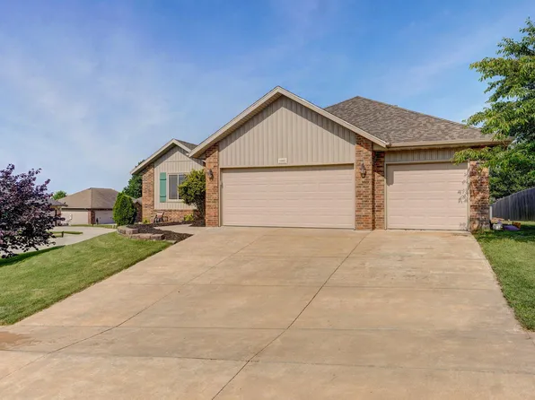 1801 N Cumberland Drive, Ozark, MO 65721