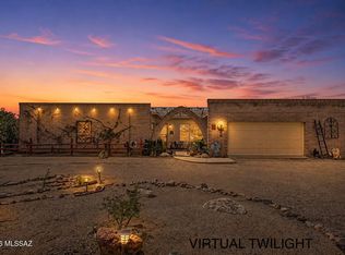 1541 W Daybreak Cir, Tucson, AZ 85704