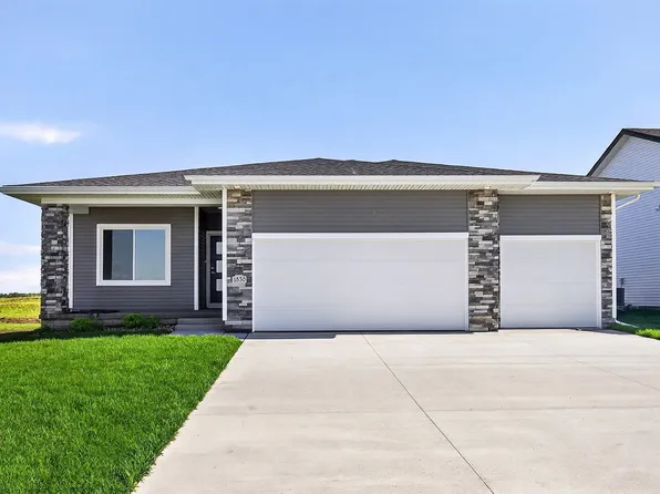 1530 Werthman Dr, Waukee, IA 50263
