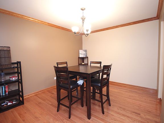 4th image of 15136 Heather Ct #24
