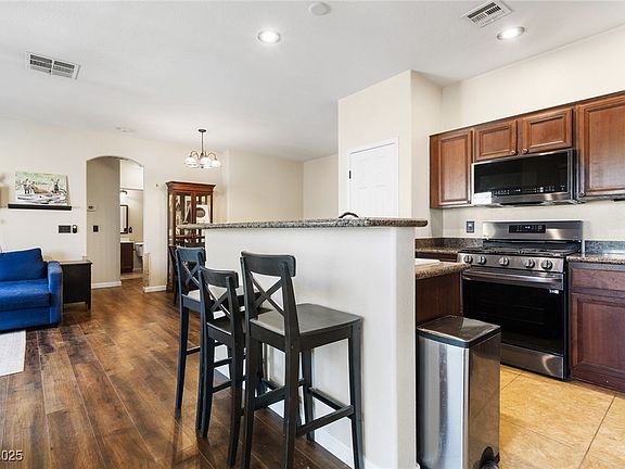 3rd image of 4009 Pepper Thorn Ave #1