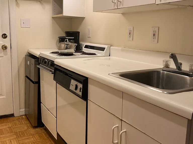 20 Phillips St #2 — Photo 7