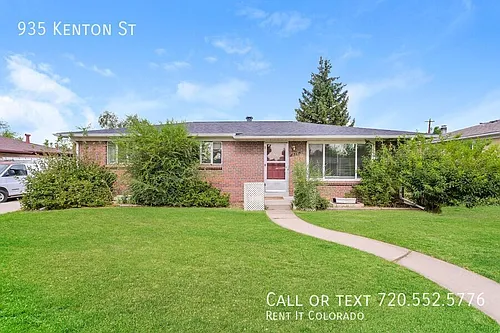935 Kenton St Photo 1