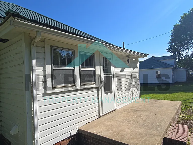 1314 Front St — Photo 22
